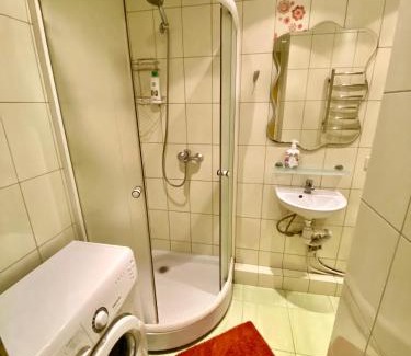 Podil Apartamento | Апартаменти біля Поштової площі на другому поверсі