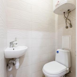 Dniprovs'kyi District Apartamento | Апартаменти Дарницька площа