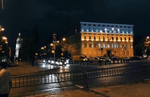 Verkhnie Misto Apartamento | Апартаменти у центрі Києва
