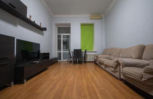 Verkhnie Misto Apartamento | Апартаменти 3-кімнатні в центрі, Майдан Незалежності.