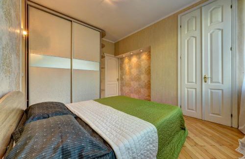 Afanasivsʹkyy Yar Apartamento | Апартаменти 3-кімнатні в центрі, поруч ст. м. Університет