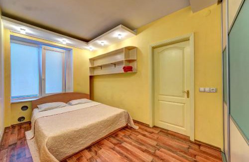 Afanasivsʹkyy Yar Apartamento | Апартаменти 3-кімнатні в центрі, поруч ст. м. Університет