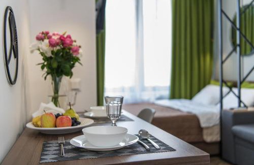 Svyatoshyns'kyi District Apartamento | Апартаменти MYFREEDOM поруч із метро Нивки