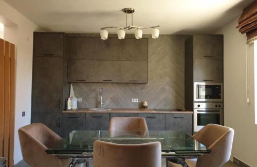 Dobra Voda Apartamento | Апартаменты Anturage с отдельным входом