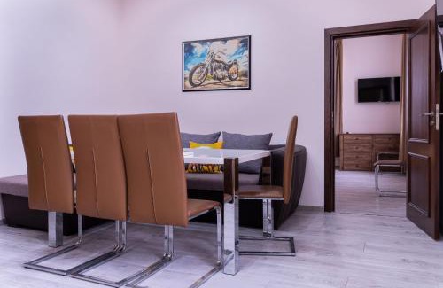 Elena Apartamento | Апартамент в центъра на град Елена