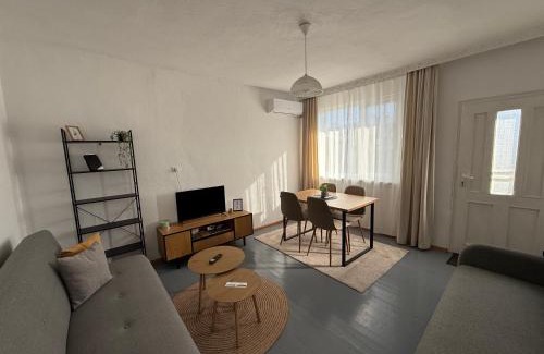 Veliki Preslav Apartamento | Апартамент за нощувки "Златен век"