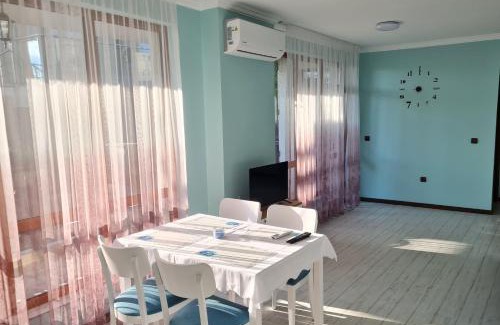 Sveti Vlas Apartamento | Апарт Хотел Трявна Бийч