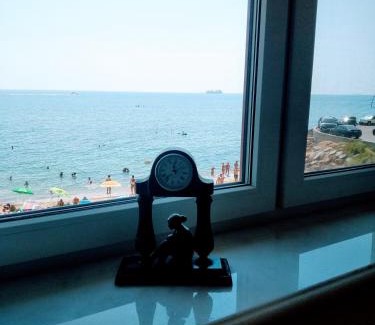 Odessa Casa | Аппартаменты студия первая линия у моря в Совиньоне