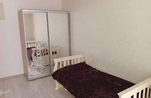 Yuzhne Apartamento | Аренда квартиры посуточно м Южне