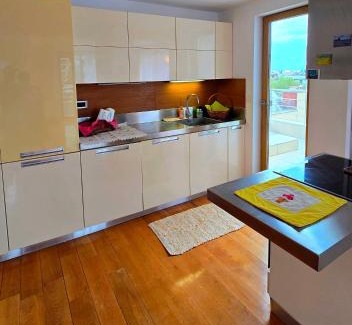 Plovdiv Center Apartamento | Арт мезонет под тепето