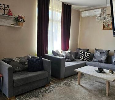Elena Casa | Бадевски рай-къща Вяра
