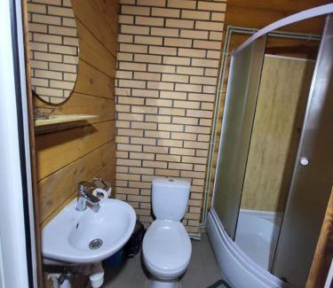 Volyn Oblast Hotel | База відпочинку Діана