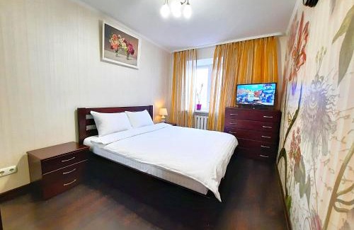 Sukhinovka Apartamento | Ботанік це 3 кімнатна квартира подобово у центрі Полтави Мережа Alex Apartments Безконтактне заселення 24-7 Документи для відряджень