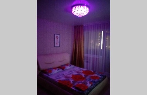 Chelyabinsk Apartamento | Братьев Кашириных 131 а