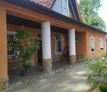 Volyn Oblast Casa | Білий птах