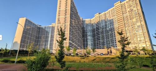 Pozniaky Apartamento | Видові Апартаменти Перший будинок від метро