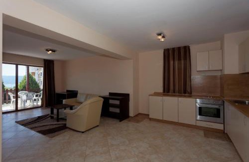 Byala Casa | Вили Vemara club