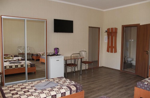 Enerhodar Casa | Гостевой дом Алиса