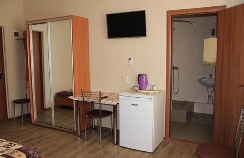 Enerhodar Casa | Гостевой дом Алиса