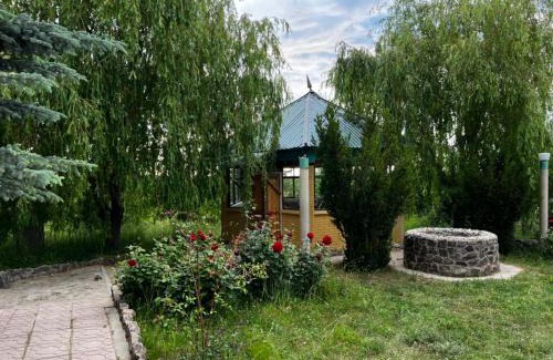 Issyk-Kul Region Casa | Гостевой дом “Kyzyl Alma” (Red Apple)