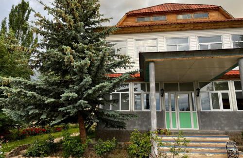 Issyk-Kul Region Casa | Гостевой дом “Kyzyl Alma” (Red Apple)