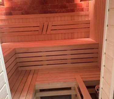 Poltava Apartamento | Гостьовий Будинок Апартаменти в тихому центральному районі Полтави Смарт-квартири Сауна