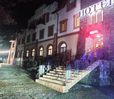 Krekhiv Hotel | Готель Ланцелот, Hotel Lancelot, готель Ланселот