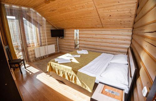 Polyanytsya Hotel | Готель Чарда