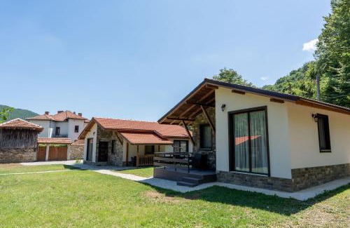 Beli Osum Villa | Двете къщи село Бели осъм