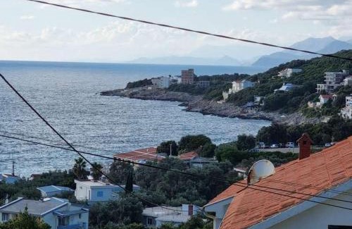 Utjeha Casa | Дом для семейного отдыха в Утехе, Черногория