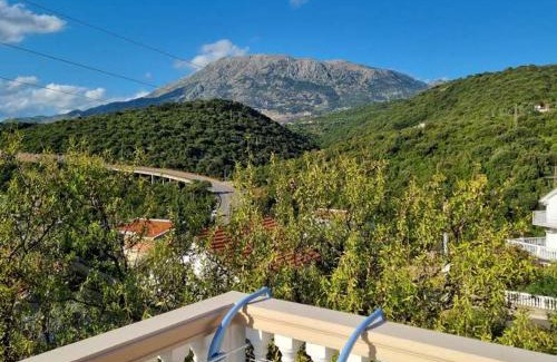 Utjeha Casa | Дом для семейного отдыха в Утехе, Черногория