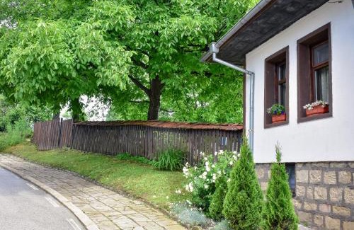 Elena Casa | Дядо Петковата Къща