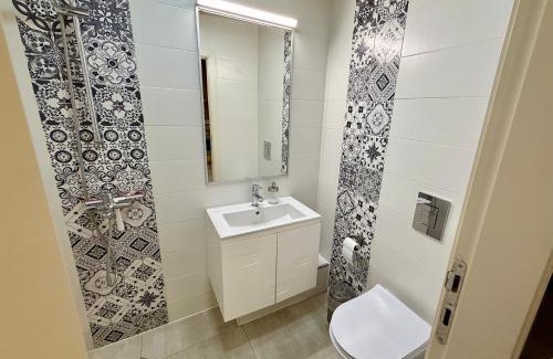 Kazanlak Apartamento | Елегантен апартамент в супер центъра на града с изглед към парк, възможност за безплатно паркиране
