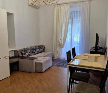 Khreshchatyy Yar Apartamento | Затишна квартира на Майдані Незалежності
