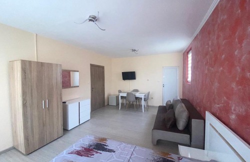 Ravda Casa | Йоана