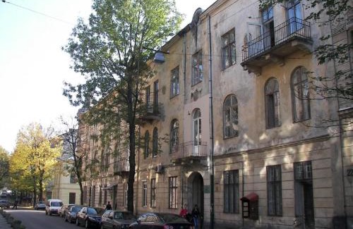 Lviv City Center Apartamento | Квартира вул Кониського 5 - на 6 осіб в центрі Медінститут поруч