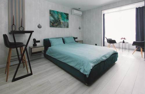 Darnyckyj Apartamento | Квартира з вікнами на озеро