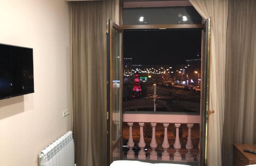 Yerevan Apartamento | Квартира около станции метро с балконами