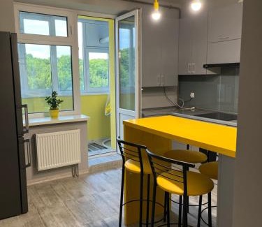 Khmelnitskiy Apartamento | Квартира подобово