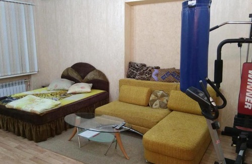 Bratsk Apartamento | Квартира-студия "Фитнес"