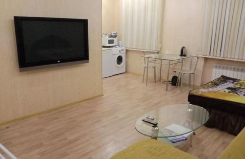 Bratsk Apartamento | Квартира-студия "Фитнес"