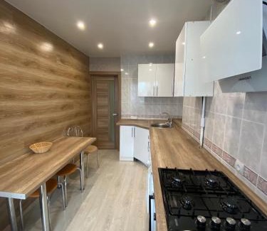 Dnipro Apartamento | Квартира с раздельными комнатами, левый берег, пр Правды, Ул Калиновая