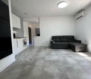 Nahariya Apartamento | Квартира с современным ремонтом