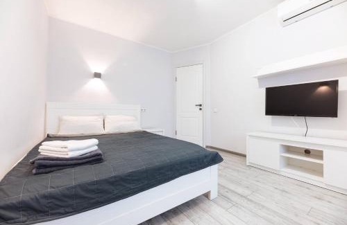 Dniprovs'kyi District Apartamento | Квартири метро Дарниця