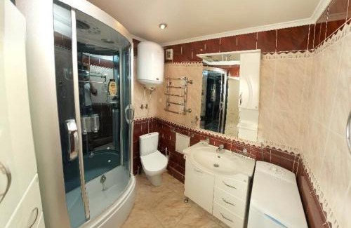 Cherkasy Apartamento | Комфортна та простора квартира в центрі на бульварі Шевченка!Поруч парковка з охороною