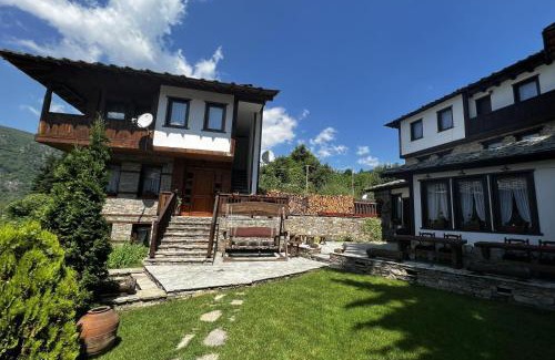 Kovacevica Casa | Кондеви къщи