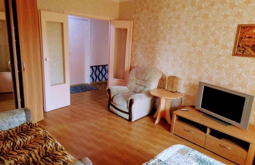 Krasnoyarsk Apartamento | Космонавтов 17