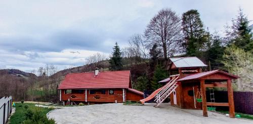 Huklyvyi Chalet De Esquí | Котедж в Карпатах