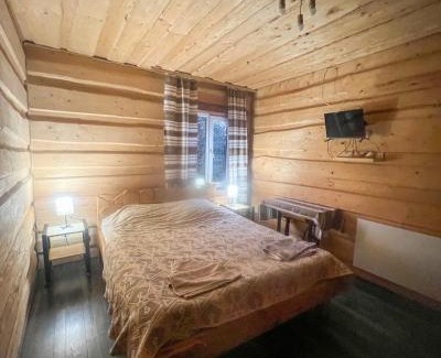 Verkhovyna Apartamento | Котедж Шум Черемоша на березі річки