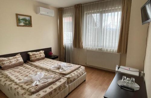 Dobrinishte Casa | Къща за гости Александра